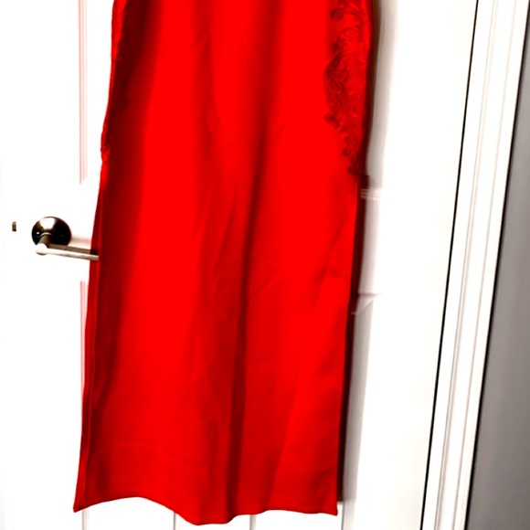 Dress - Picture 2 of 2